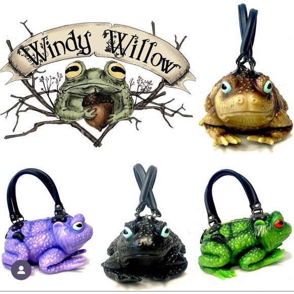 Gothic Black Toad Handbag with Green Glow Eyes - Stylish Vegan Crossbody Purse - Picture 7 of 7